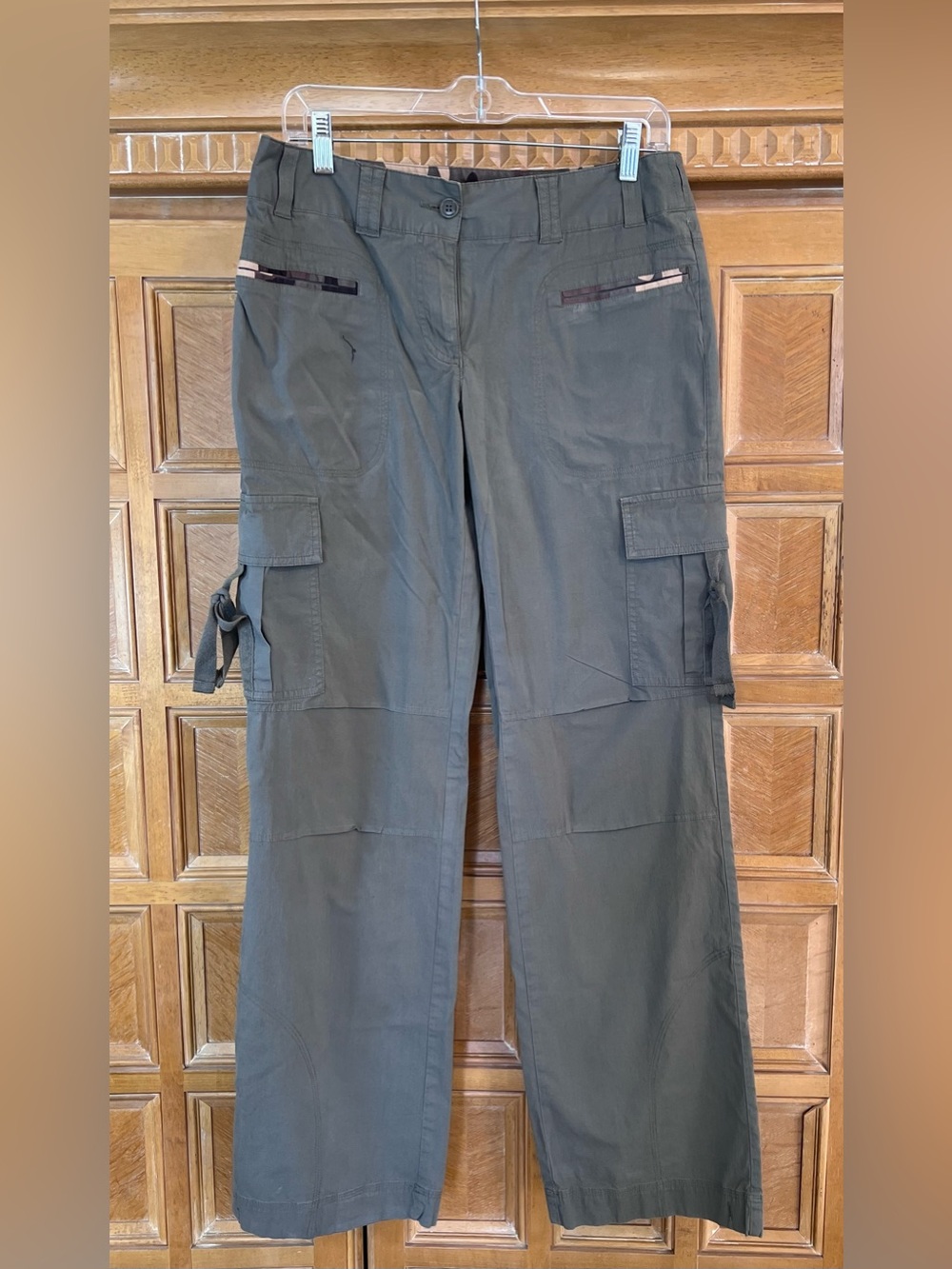 Montauk Cargo Pants Size 8 Olive Green Utility Camo